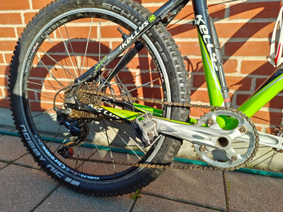 Kellys Imagine hardtail 10 gear