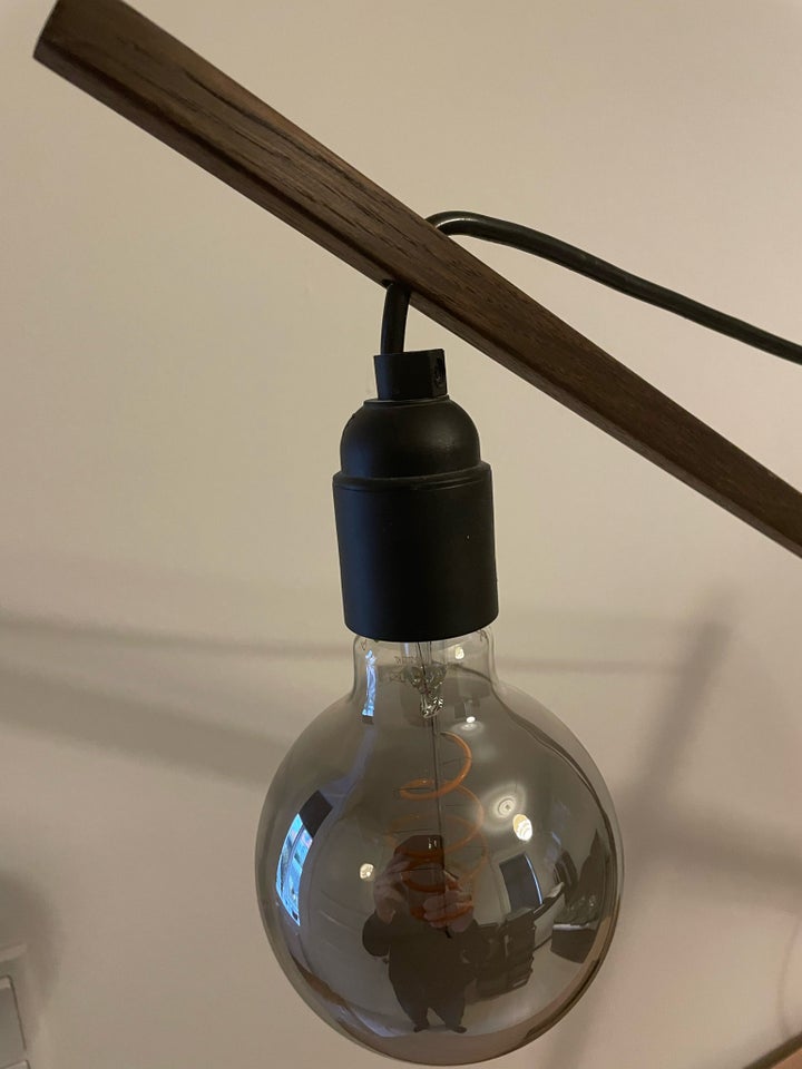 Anden bordlampe, Ukendt