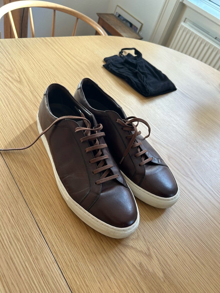 Sneakers, Loake, str. 46