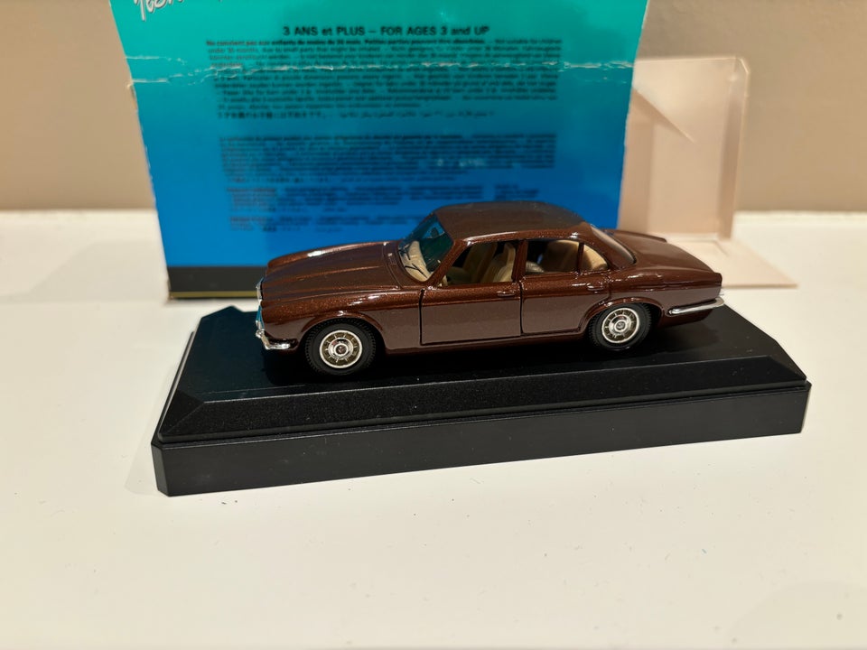 Modelbil, Solido Jaguar XJ12,