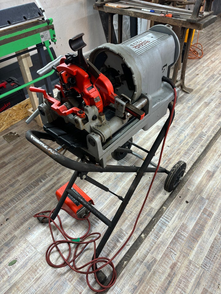 Ridgid 1233 Skæremaskine, Ridgid