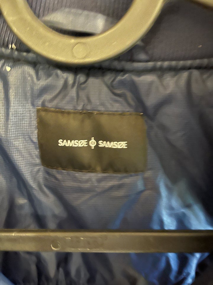 Vest, Samsøe Samsøe, str. Medium