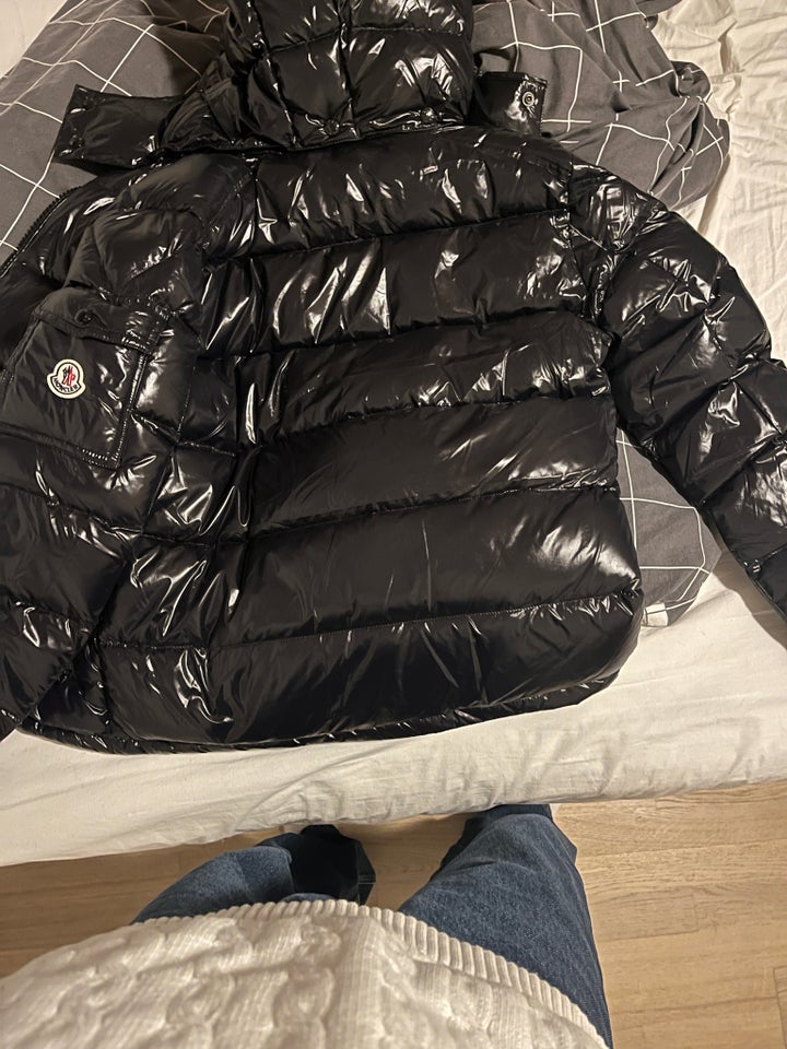 Dynejakke, str. M, Moncler