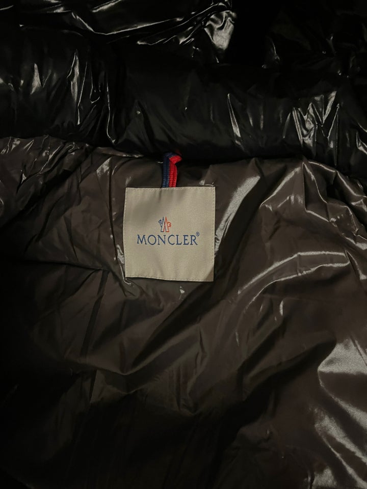 Dynejakke, str. M, Moncler