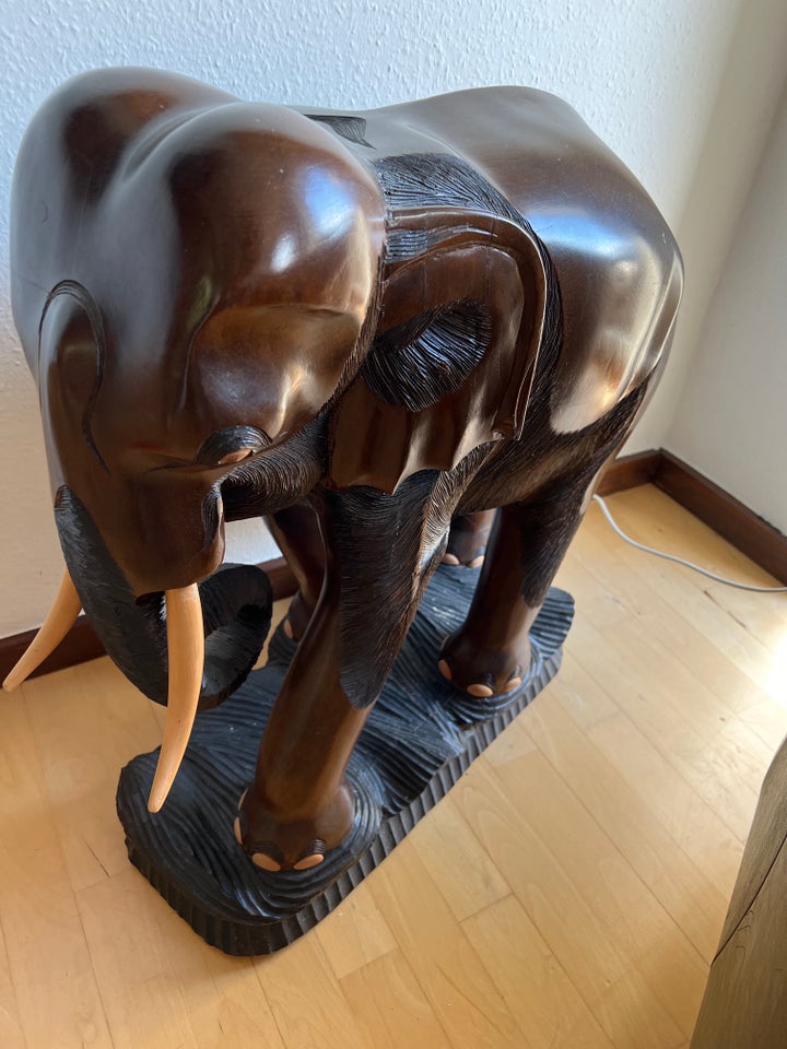 Stor træ elefant