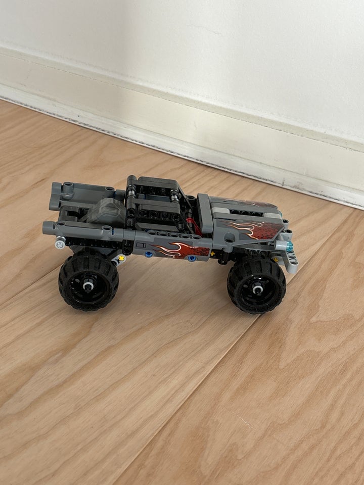 Lego Technic, Lego 42090 getaway