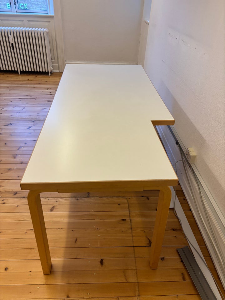 Spisebord, Alvar Aalto, b: 80 l: 180