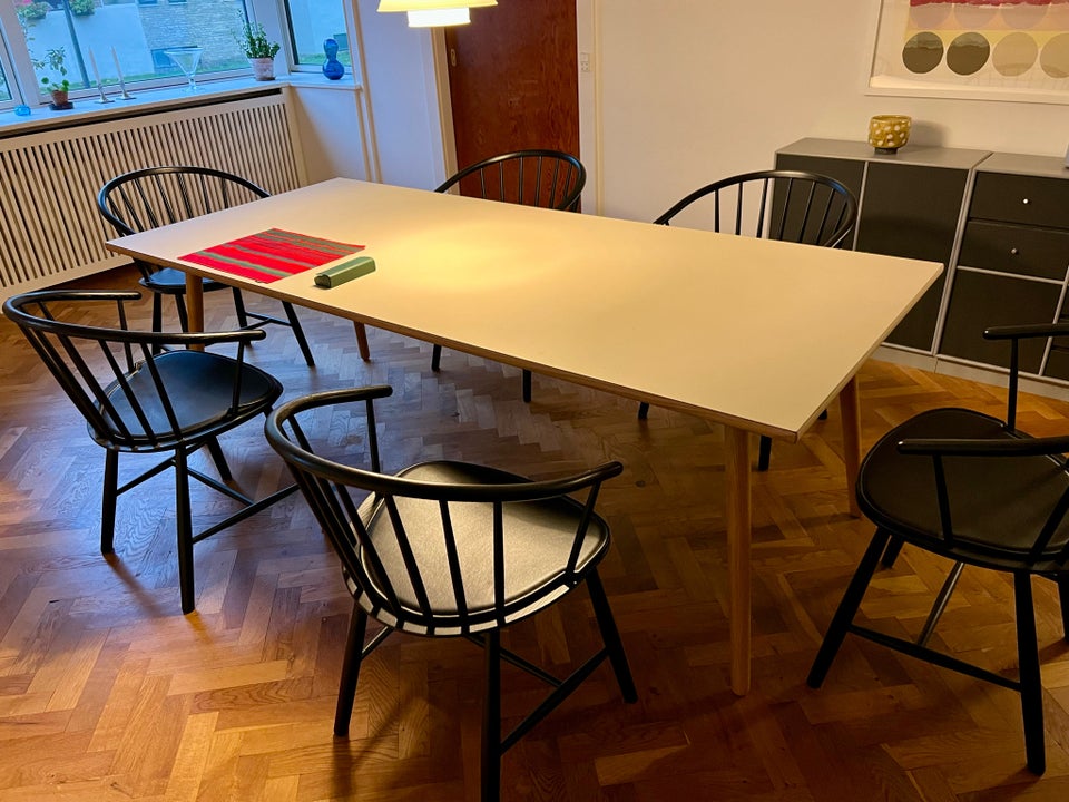 Spisebord, Eg, grå linoleum