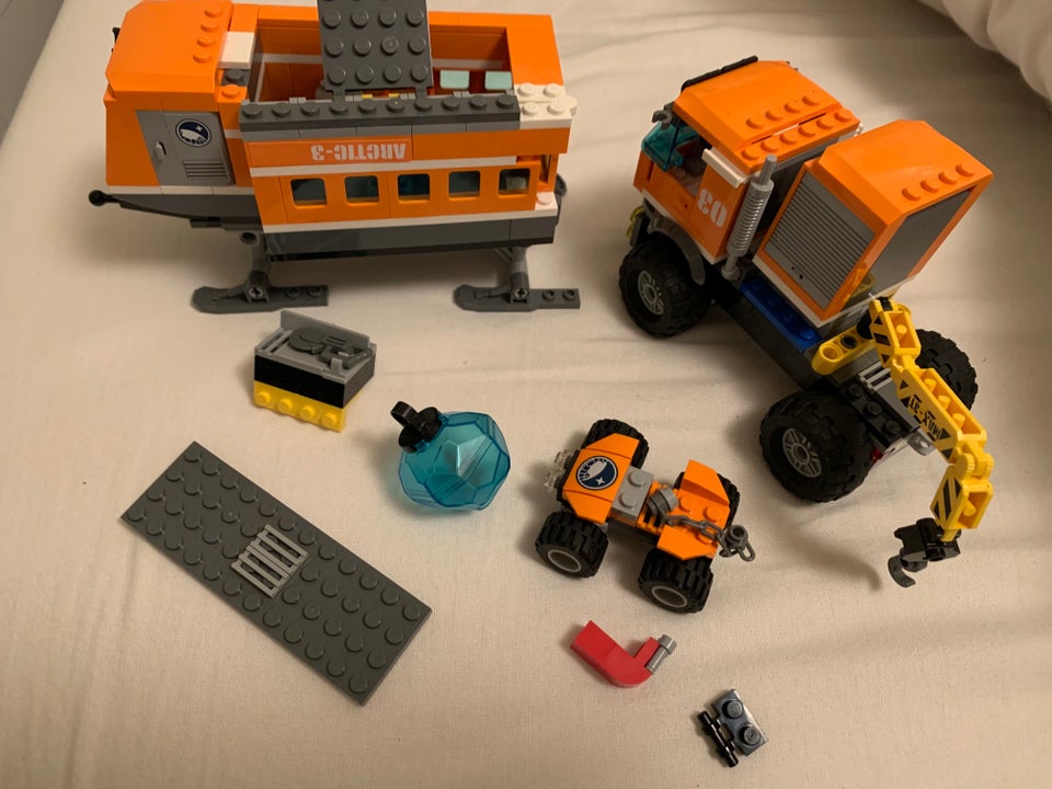 Lego City, Arctic 60035