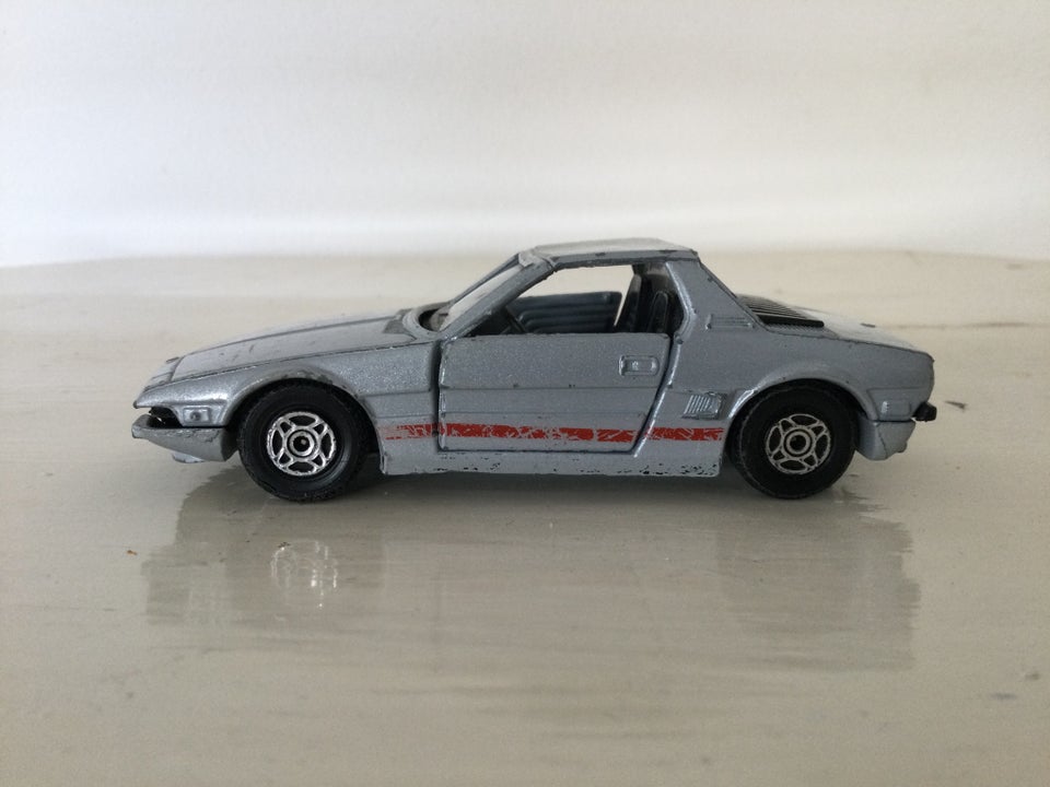 Modelbil, Gorgi Fiat x1/9 , skala