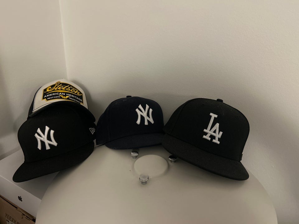 Cap, Stetson cap, 3 New era caps