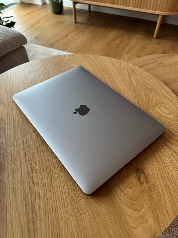 MacBook Pro, 13” M1 2020, 8 GB ram