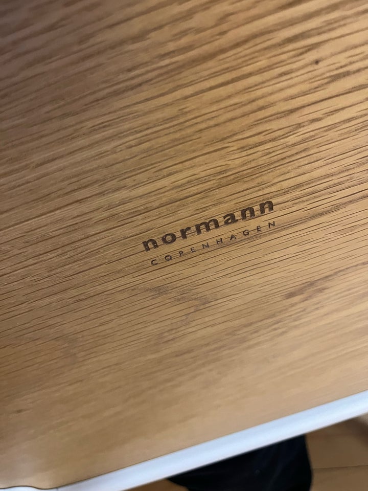 Sidebord, Normann