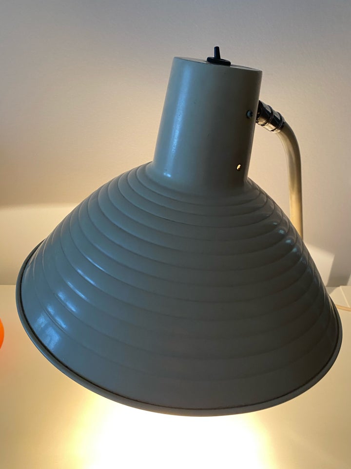 Anden bordlampe, Retro