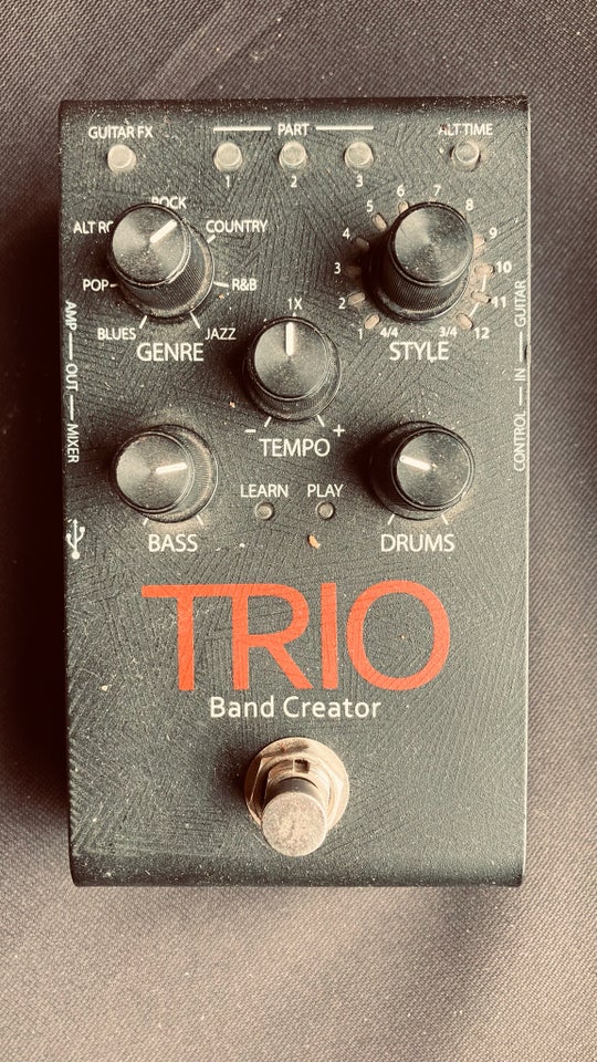 One man band  DigiTech Trio