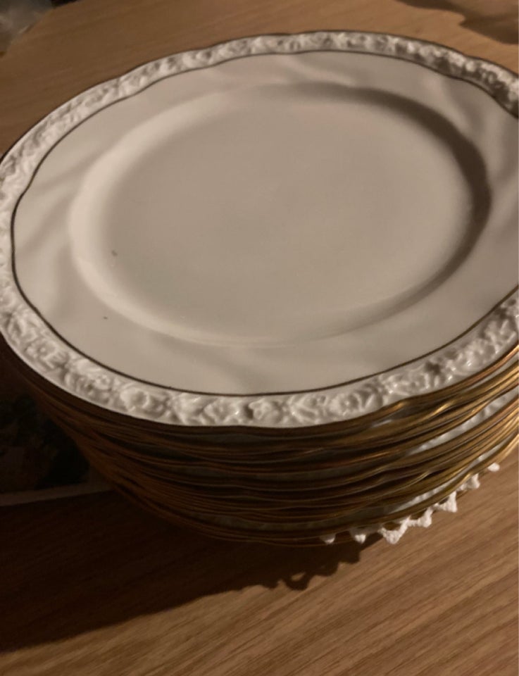 Porcelæn, Tallerkner, Edelweis