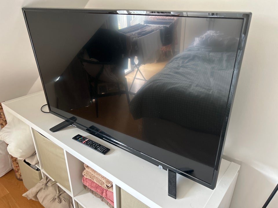 LCD, Toshiba, 43"