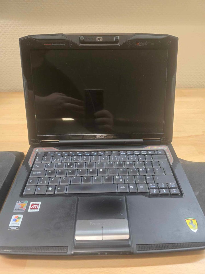 Acer Ferrari 1000, 2 GHz, 2 GB ram