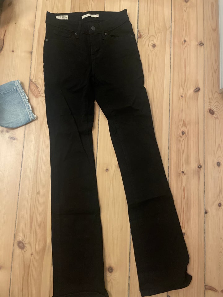 Jeans Levi’s  str 24