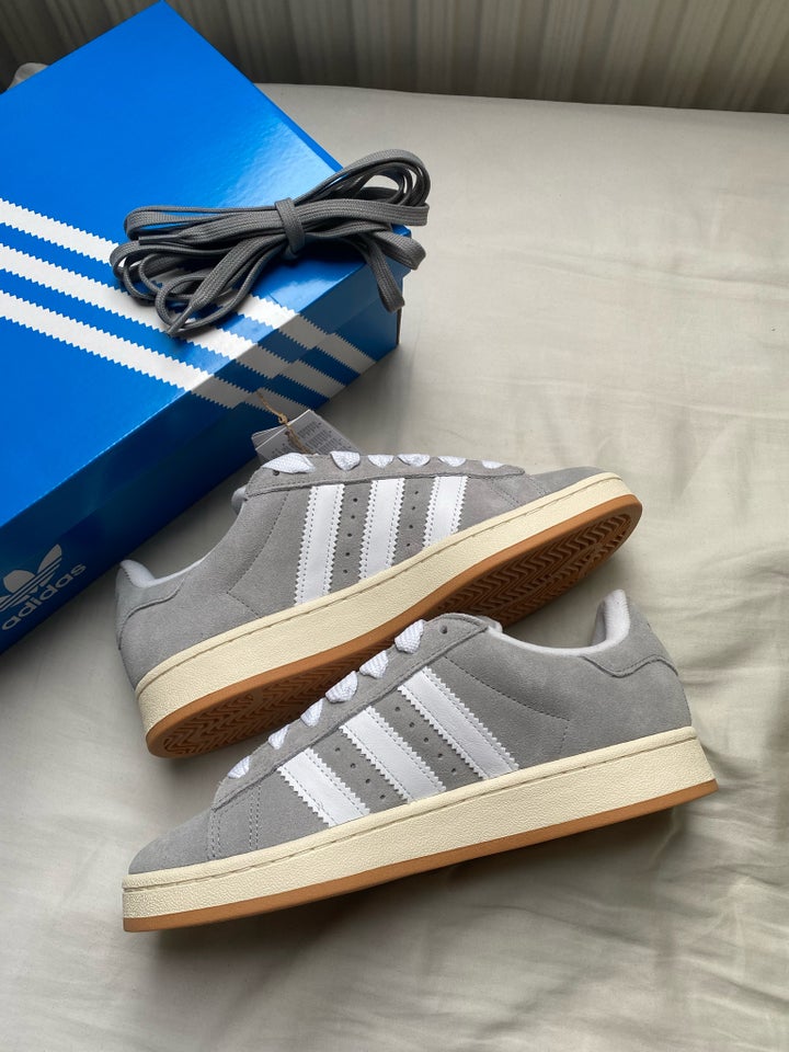 Sneakers, Adidas, str. 43