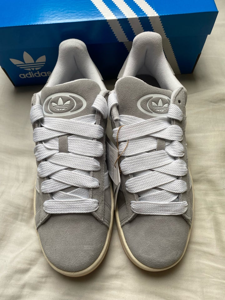 Sneakers, Adidas, str. 43