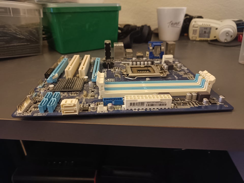 Motherboard, Gigabyte,