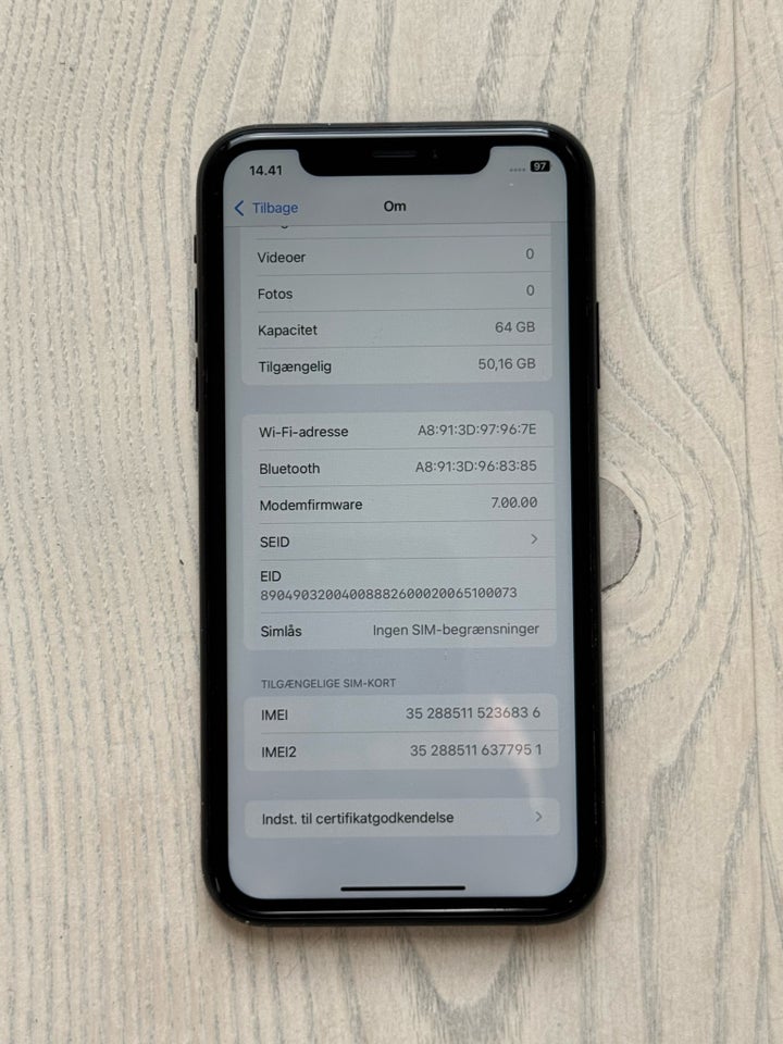 iPhone XR, 64 GB, sort