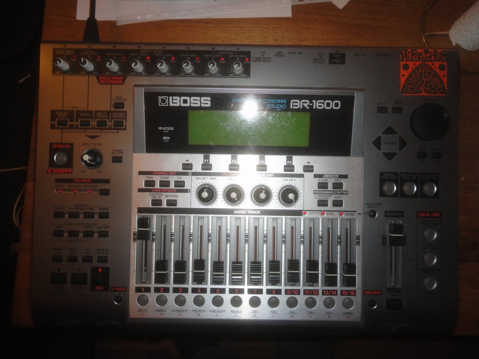 Hardisk mixer recorder, Boss Boss