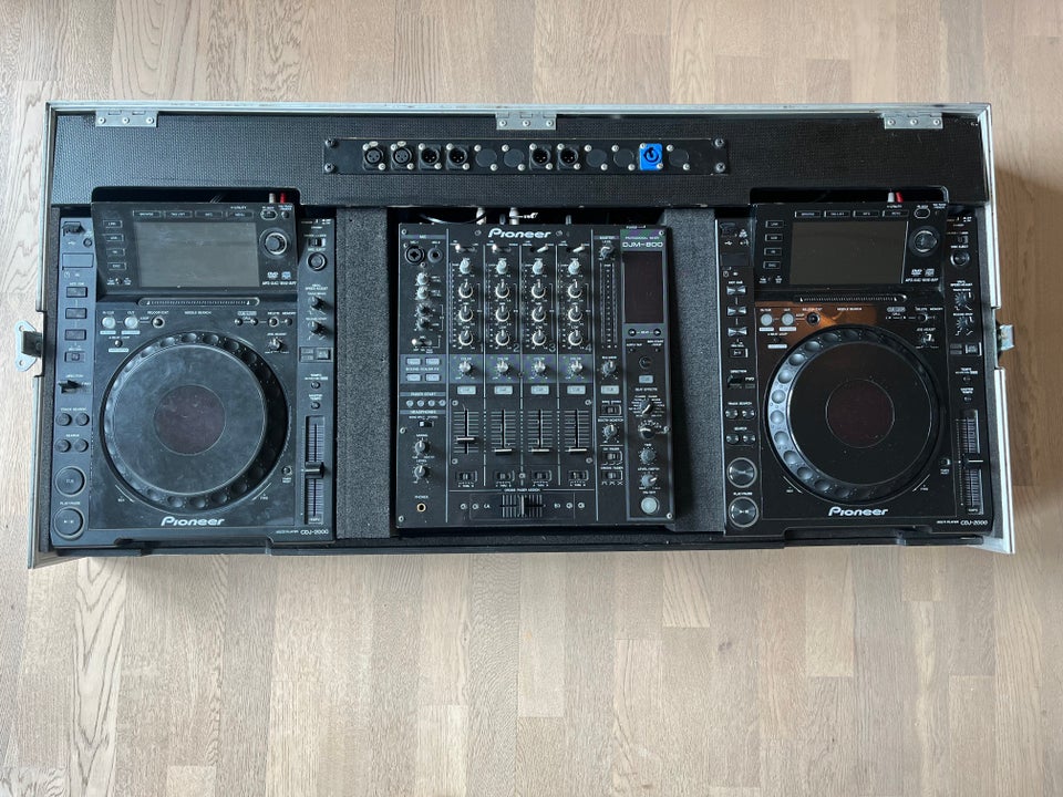 Dj pult 2x CDJ 2000 1x DJM