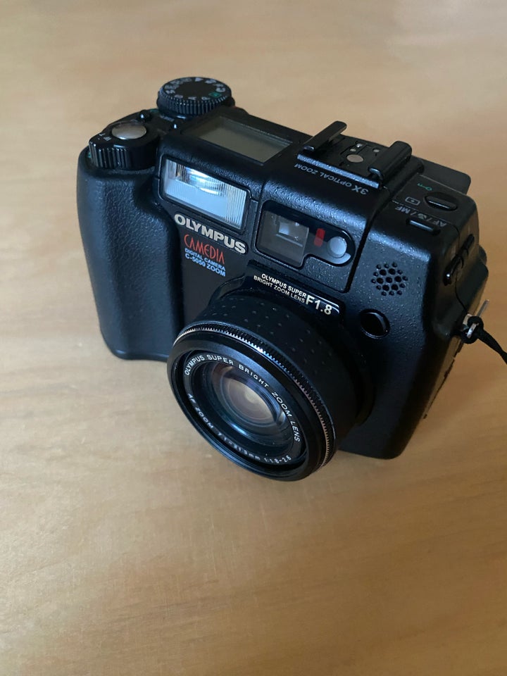 Olympus, C5050, 5 megapixels