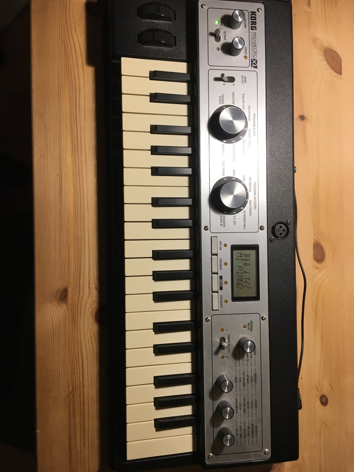 Synthesizer Microkorg XL / vocoder