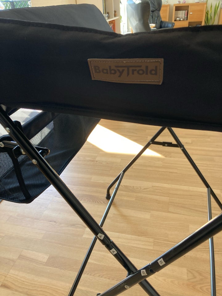 Puslebord, Baby Trold