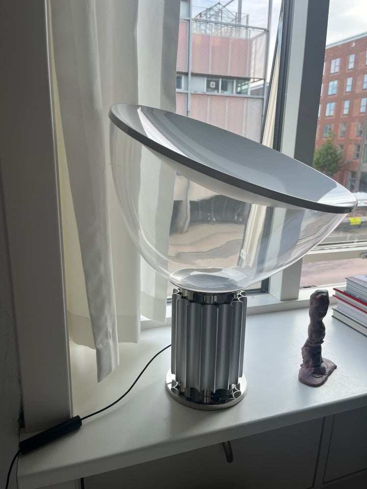 Lampe, Flos