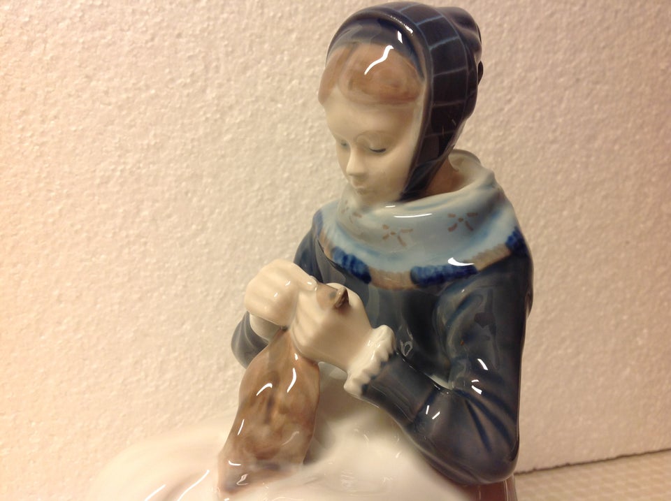 Porcelæn Stor Figur Amagerpigen