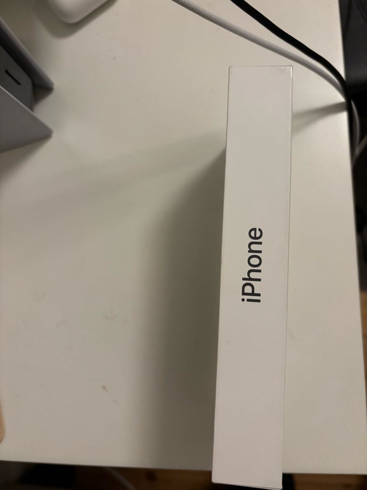 iPhone 15 Pro Max, 128 GB, sort