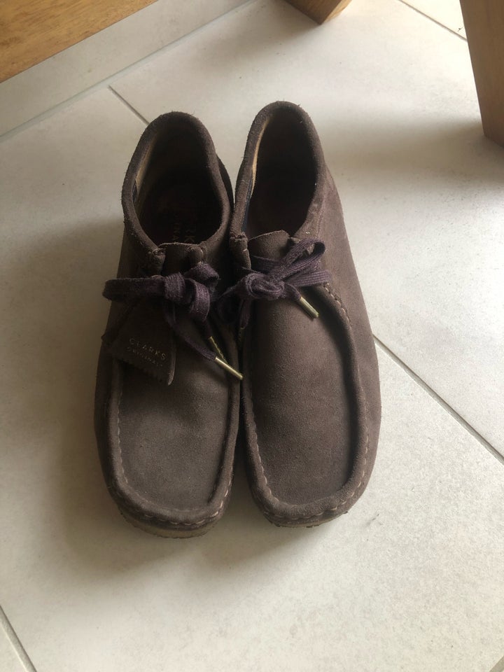 Fritidssko Clarks str 41