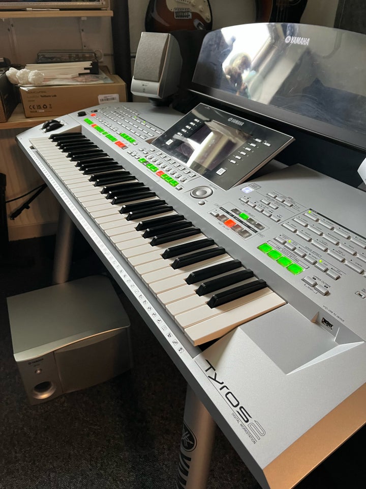 Stageorgel, Yamaha Tyros 2