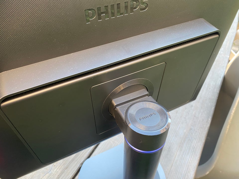 Philips, 220B4L, 22 tommer