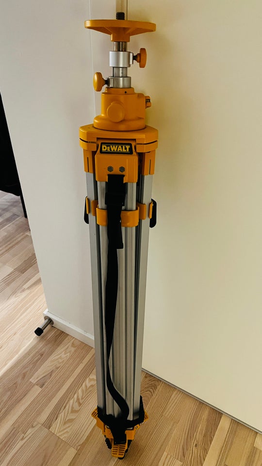 Dewalt Kryds laser og stativ