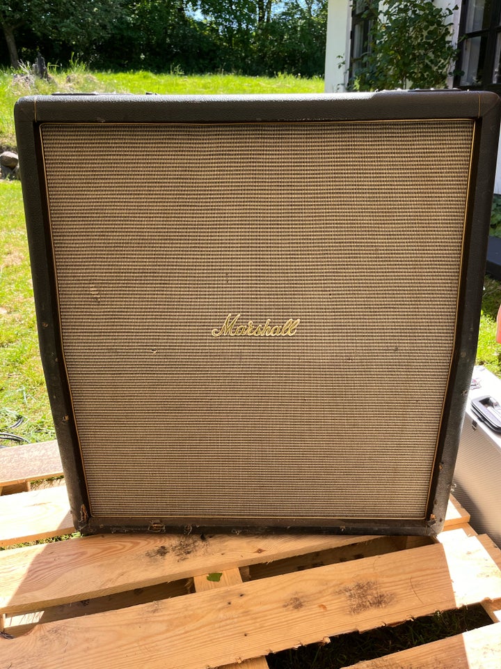 Guitarkabinet, Marshall 1960TV