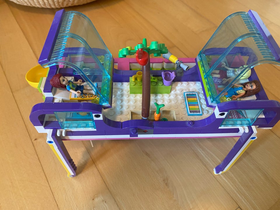 Lego Friends Camper