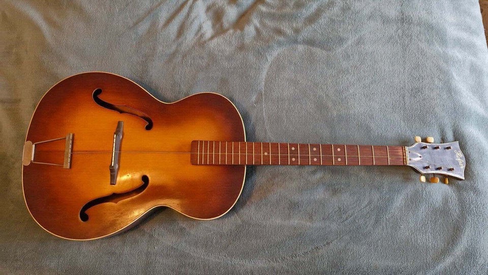 Archtop, Höfner Hofner 456 archtop