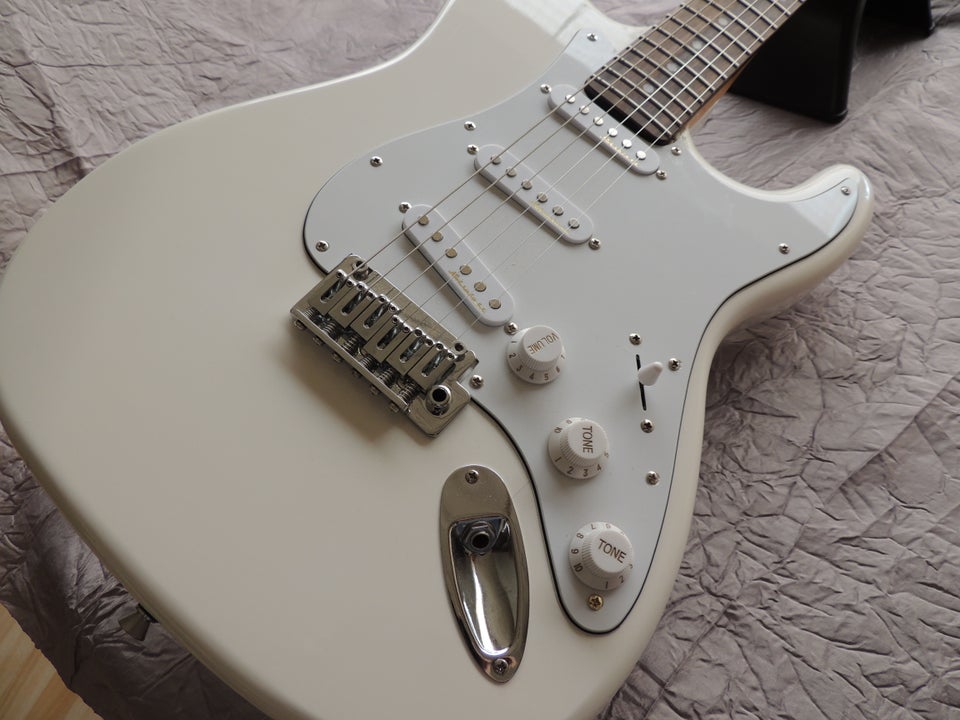 Elguitar, andet mærke Fender Strat