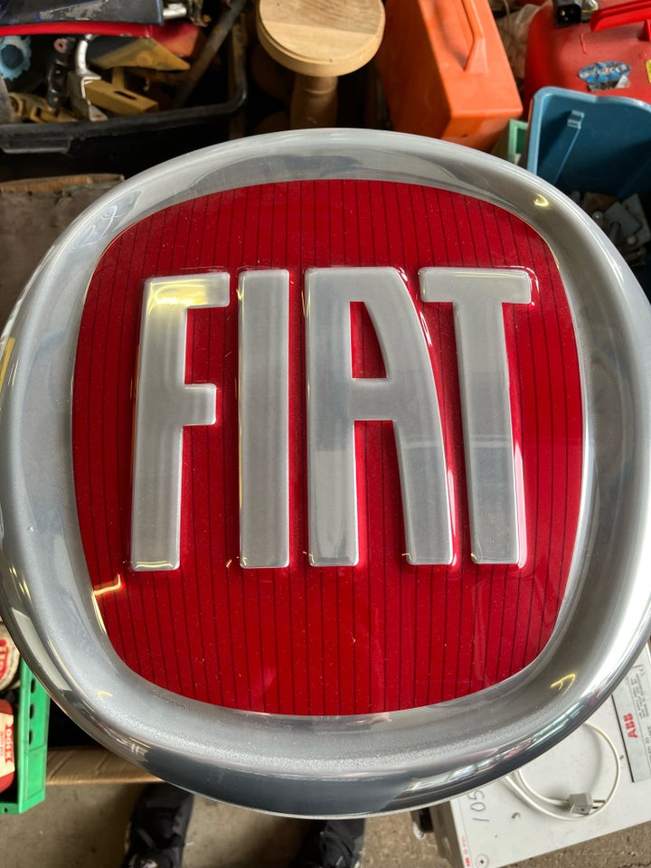 Fiat lysskilt Fiat