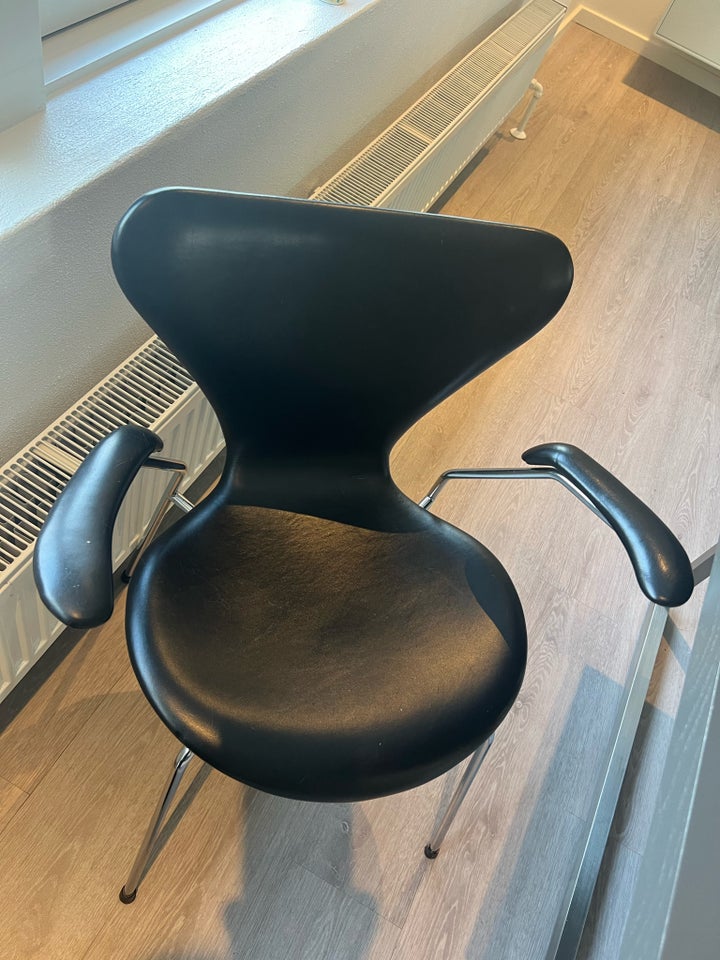 Arne Jacobsen stol AJ 3207