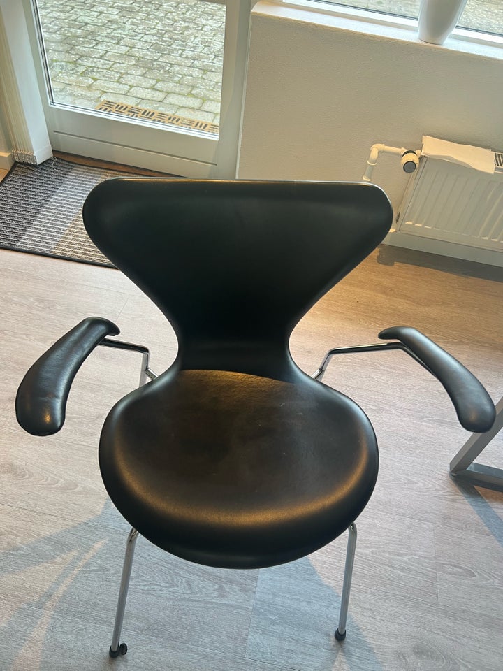 Arne Jacobsen stol AJ 3207