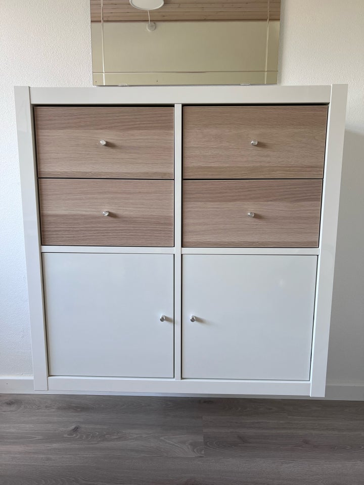 Kommode/skænk/makeup bord Ikea