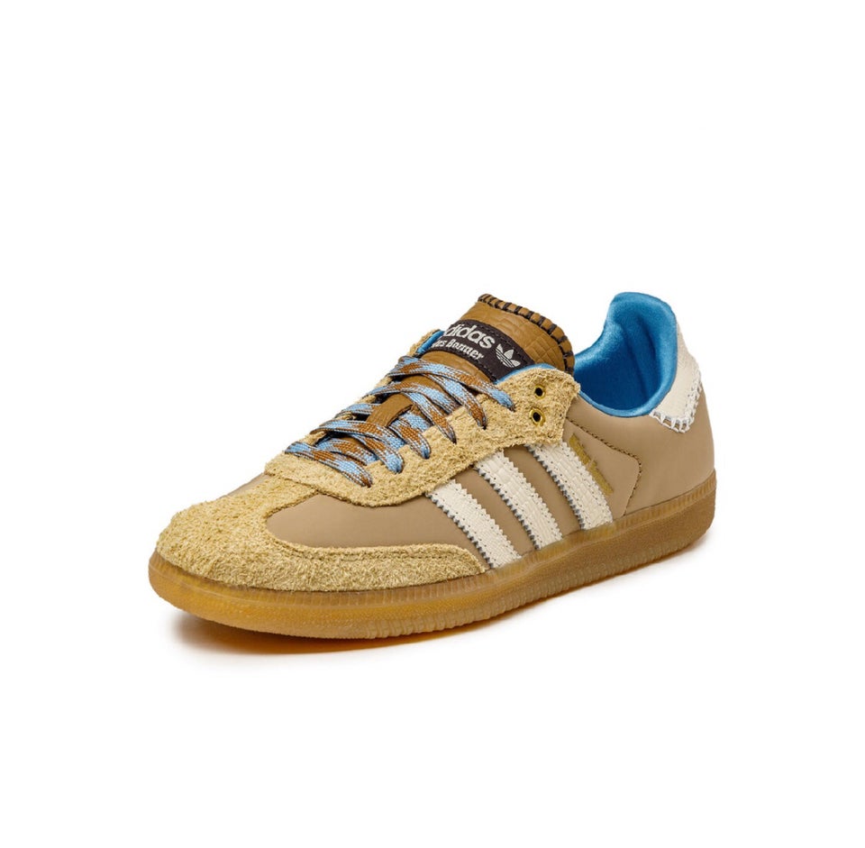 Sneakers, Adidas Samba x Wales