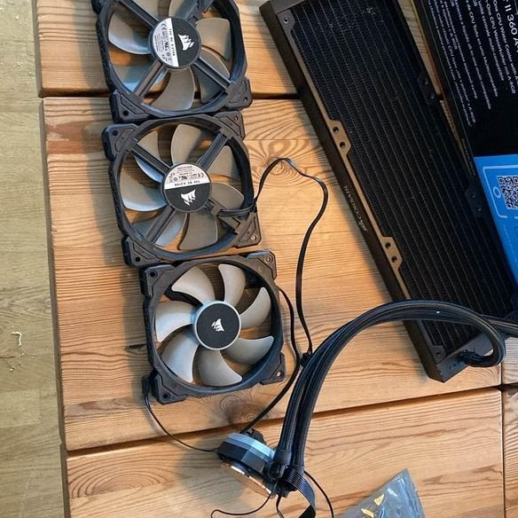 Køling, Corsair Hydro Series H150i