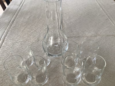 Glas Vandglas og karaffel